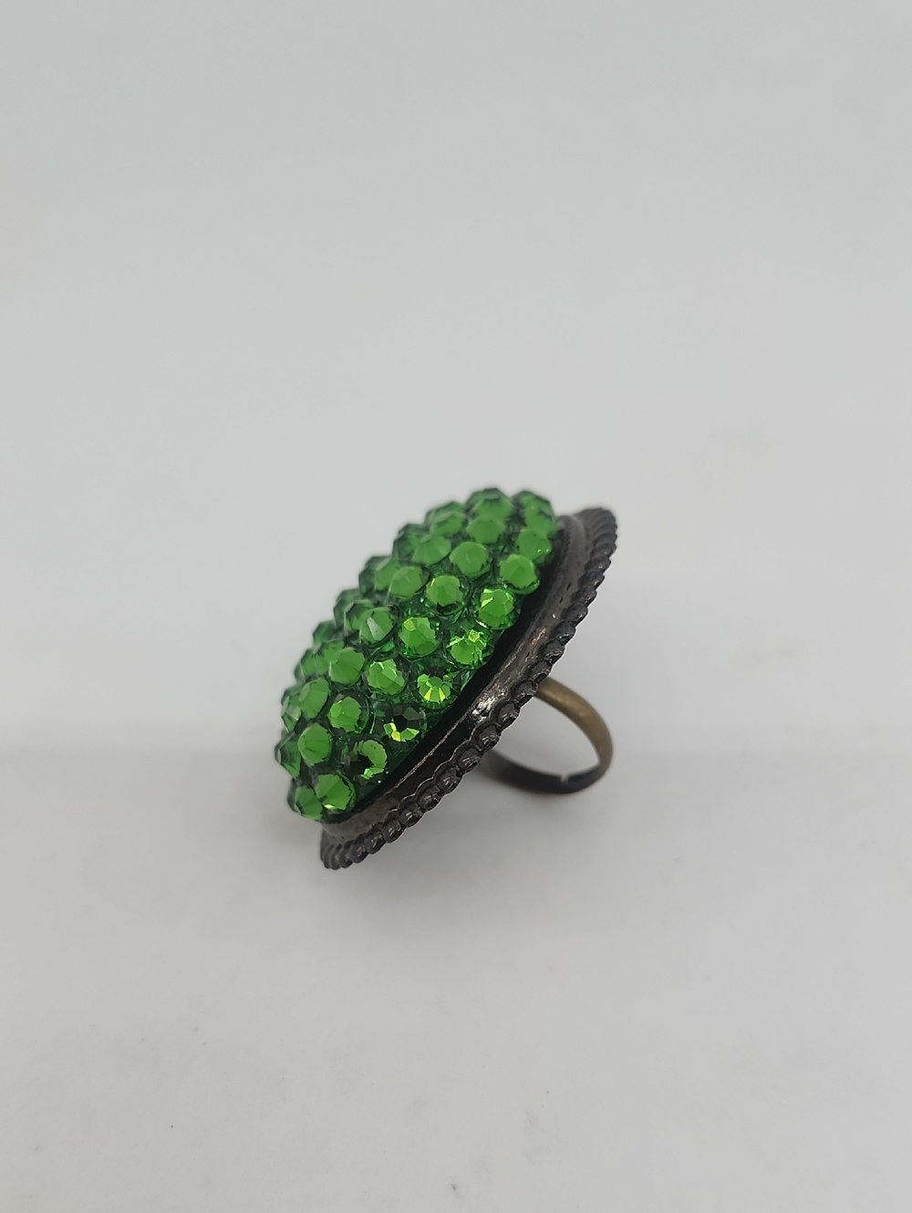 GASOLINE GLAMOUR GREEN RHINESTONE COCKTAIL RING - Picture 3 of 9